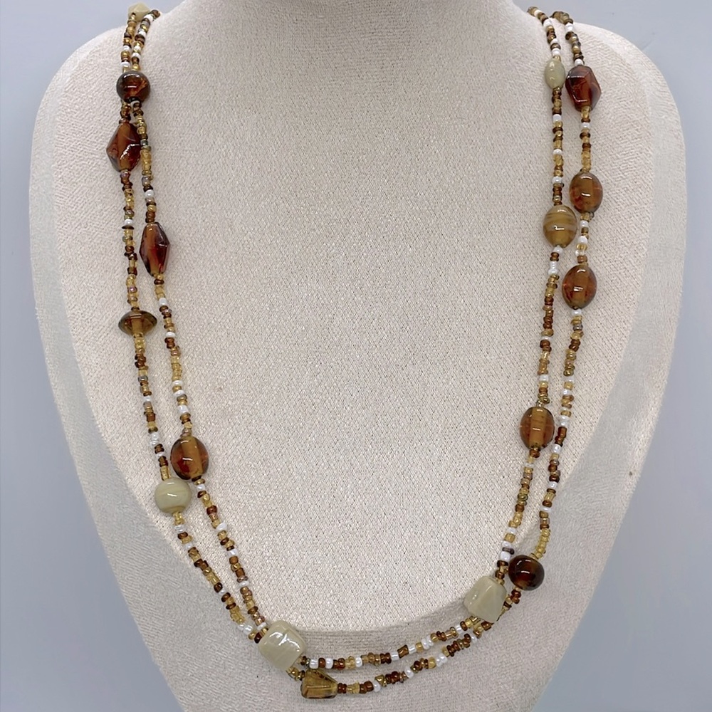 VTG Large Glass necklace